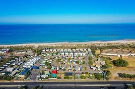 Discovery Parks - Adelaide Beachfront