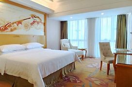 Vienna Hotel Dongguan Shatian Humen Port