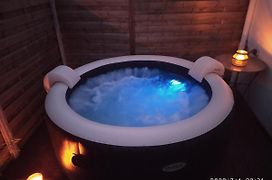 Maison au Calme Climatisée avec spa de mai à fin octobre