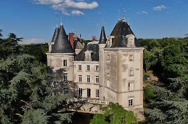 Chateau De Saint Bonnet Les Oules