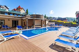 Marion Spa - Breakfast Included In The Price Spa Swimming Pool Sauna Hammam Jacuzzi Salt Room Children'S Room Restaurant Parking 400 M To Bukovel Lift 1 Mountain View