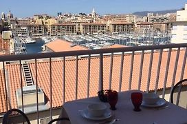 Suite privée du balcon du vieux port Marseille