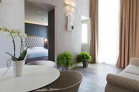 Hotel Al Campanile - Luxury Suites & Apartments