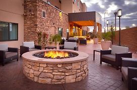 Courtyard By Marriott Phoenix Mesa Gateway Airport
