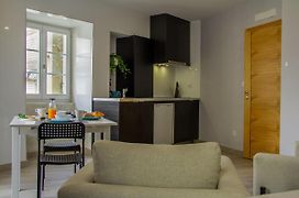 Bf Suites & Apartments