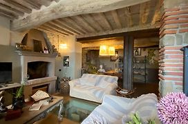 Residenza Buggiano Antica B&B - Charme Apartment In Tuscany