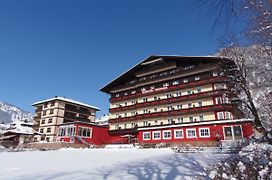 Hotel Germania Gastein inklusive Eintritt in die Alpentherme und Bergbahnen Sommersaison 2022