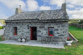 1844 Seascape Cottage Is Located On The Wild Atlantic Way