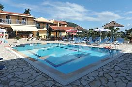 Kerkyra Beach Hotel&Apartments