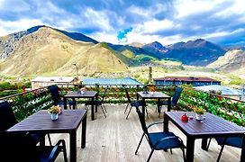 Hotel Kazbegi 1963