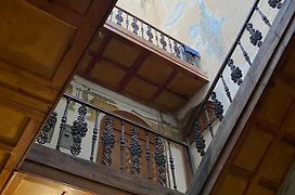 Freska Apartments