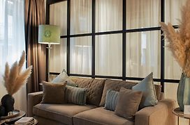 ELEGANCE ROOM - Aparta&Suite - Automatized Apartment