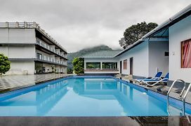 Treebo Premium Misty Garden Resorts