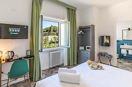 Bloom Hotel Rome