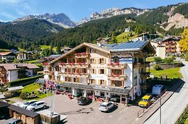 Berg Hotel Latemar Spitze