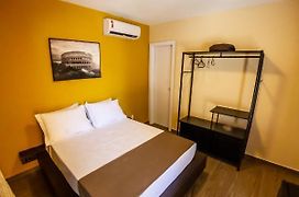 Bonabrigo Hostel & Suites