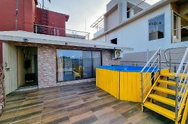 Pooja Villa Suites-Rooms And Pool, Igatpuri