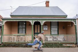 Ned Kelly'S Marlo Cottage - In The Best Beechworth Location
