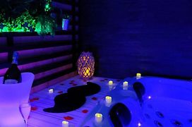 La Gaillardise - Love Room - Spa & Sauna - Espace Privatif