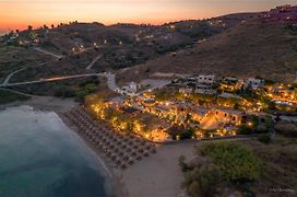 Porto Koundouros Villas