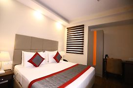 Hotel Azulo Inn Bhikaji Cama Place Delhi - Couple Friendly Local Ids Accepted