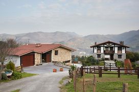 Casa Rural Akei - Basque Stay