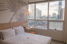 Go Hotels Mandaluyong Manila Exterior photo