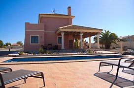 Villa Flo - Very Large, Cheerful Villa With Private Pool And Garden