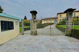 Villa Casati Italiana