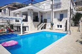 Villa Bosna Near Dubrovnik Very Beautiful Villa Entirely Privatized Swimming Pool, Jacuzzi, Sauna, Billiard, Ping-Pong