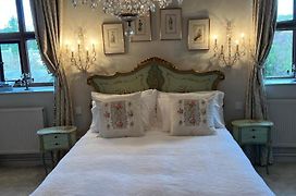 Pytts House Boutique Bed & Breakfast