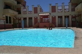 Arinaga Beach & Pool Apartment