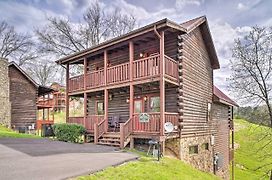 Mountain Pool Lodge Sevierville Cabin With Hot Tub