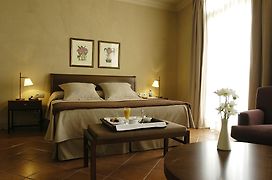 Bremon Boutique Hotel By Duquessa Hotel Collection
