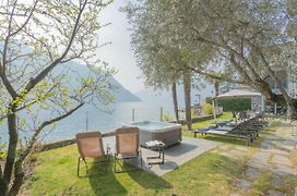 Villa Sasso on Lake Como by RentAllComo