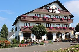 Hotel Zur Moselbrucke