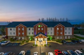Holiday Inn Express Hotel & Suites Bedford, An Ihg Hotel