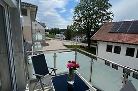 Traumhafte neue Dachterrassenwohnung am Soyener See