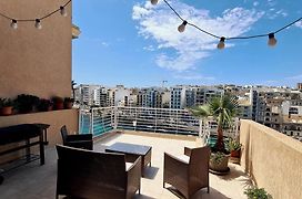 2 Bedroom Seafront Duplex Penthouse In The Heart Of Spinola Bay