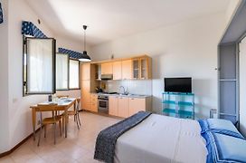 Residence I Gelsi - Apt Aria Di Mare With Parking