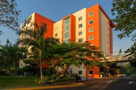 Holiday Inn Express&Suites Cuernavaca, an IHG hotel