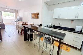 Residencial Larissa - Apartamento na Praia de Palmas - 2 Dormitórios até 7 pessoas