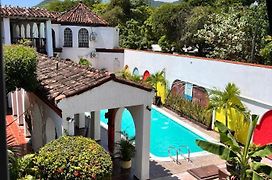 The Chill In Mansion Hostel Santa Marta