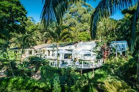 Sensom Luxury Boutique Bed And Breakfast - Santa Fe Coffs Harbour Exterior photo