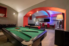 Party Underground With Pooltable