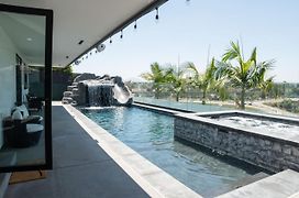 New Modern Luxury Estate - Pool, Slide, Grotto