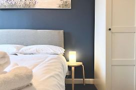 Roost Hill Guest House - Free Parking