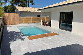 Villa Lacanau avec piscine chauffée