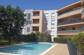 Terra Cais, Spacious 64M2, 2 Bedroom Appartment With Pool