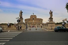 Castel Sant Angelo Luxury Rooms And Tour